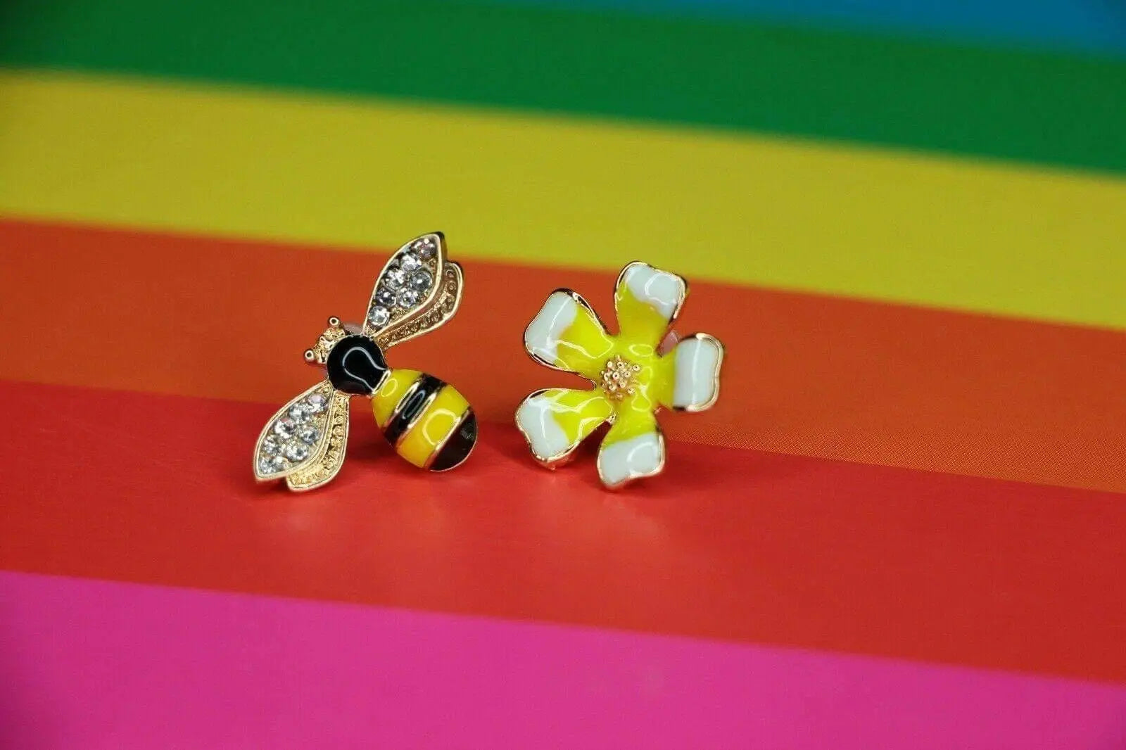 Bee earrings - Bee and Spring Flower - Honey Bee earrings Bumble Bee - Manchester bee - Mini bee studs MCR Manchester manc birthday summer