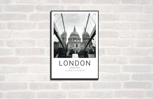 London Premium Travel Prints View of London - Wall hangings home decor Art - Black and white - A4 A3 A2 - Festival Merch
